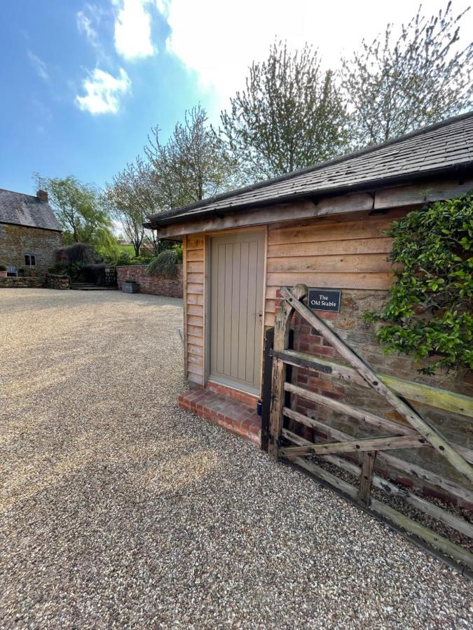 Ferienwohnung The Old Stable Bugbrooke Exterior foto